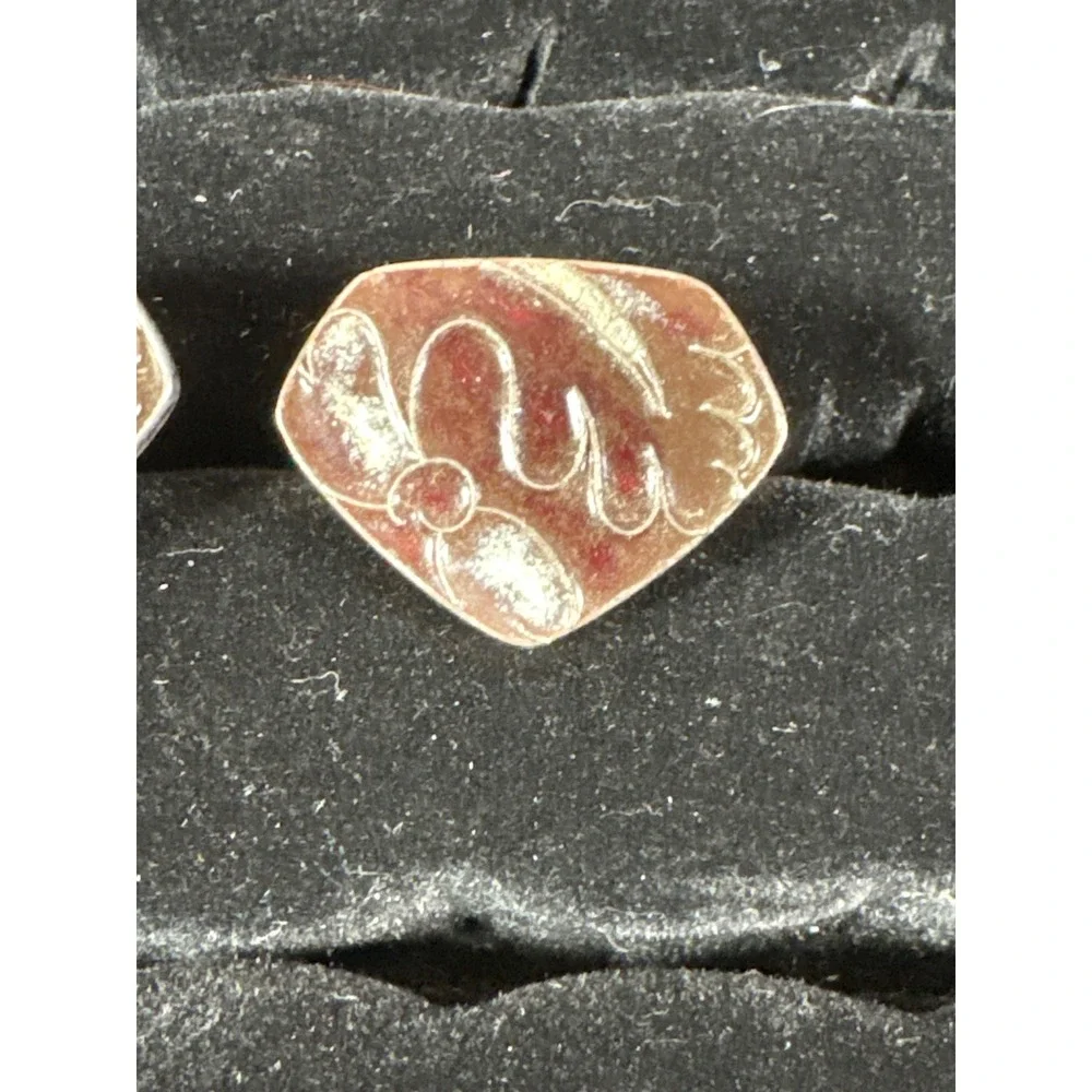 Unbranded vintage cufflinks